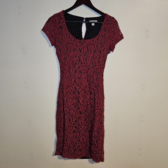 Eva Mendes Dress New York & Company Red Lace Bodycon Black Midi Cocktail Party - Picture 1 of 10